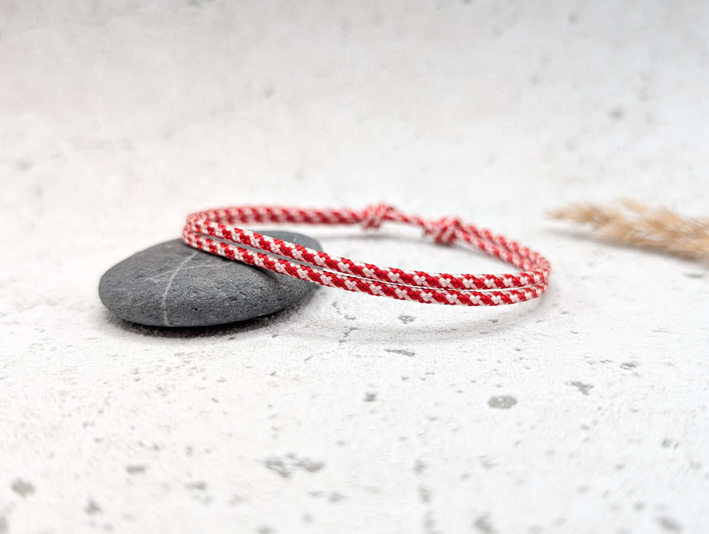 Red & White | Small Wave