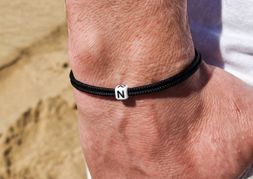 Armband mit Buchstabenperle Weiß